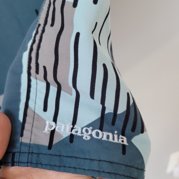 PATAGONIA Men's Swim Short - Picture 6 of 7